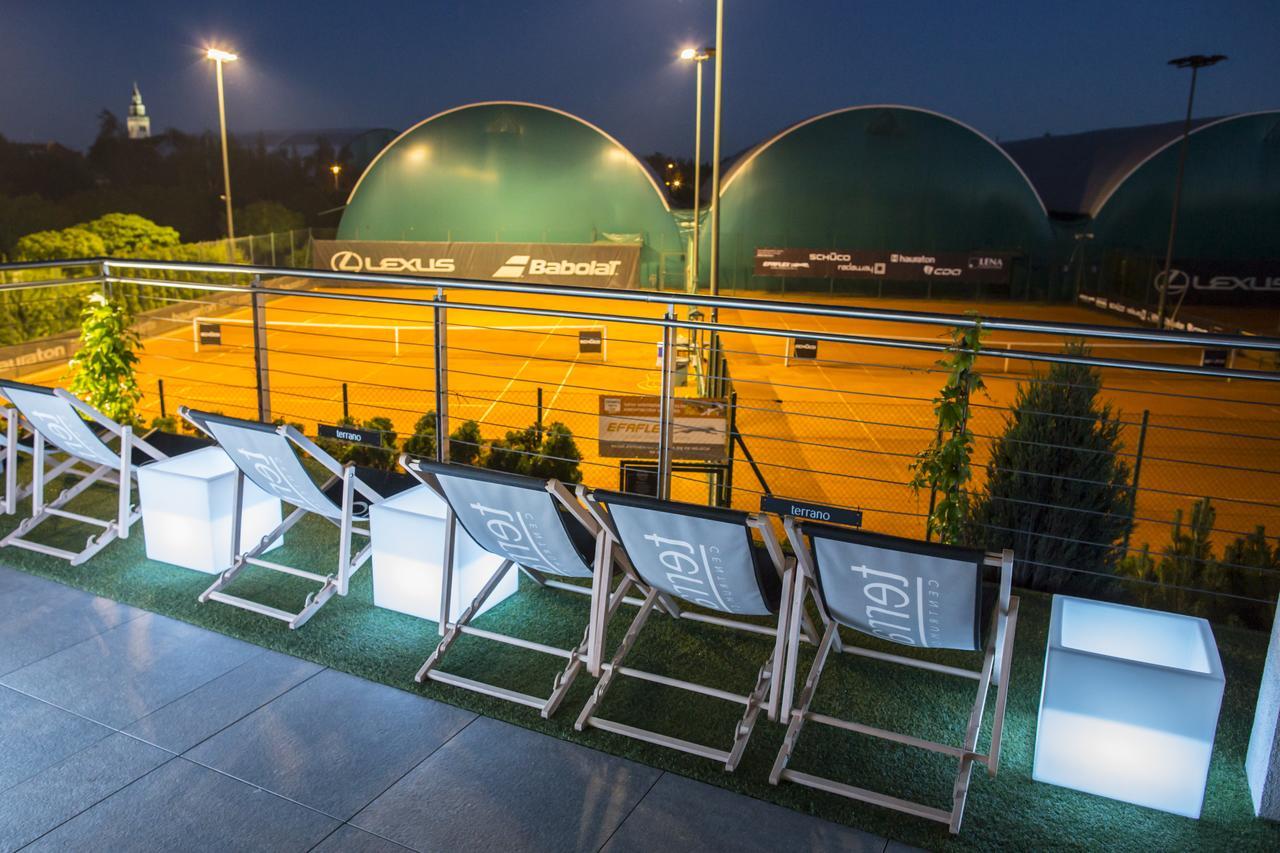 Hotel Restauracja Tenis Kortowo พอซนาน ภายนอก รูปภาพ