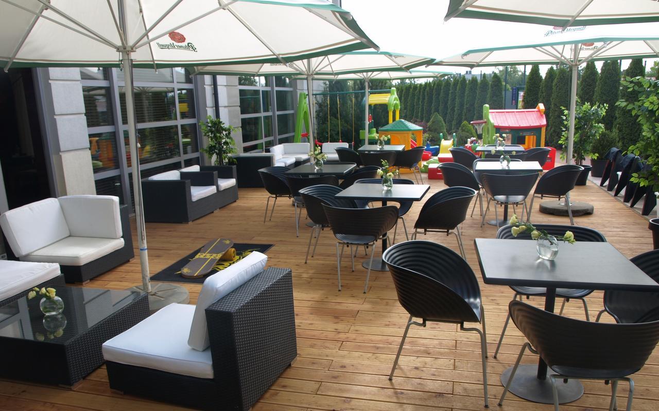 Hotel Restauracja Tenis Kortowo พอซนาน ภายนอก รูปภาพ